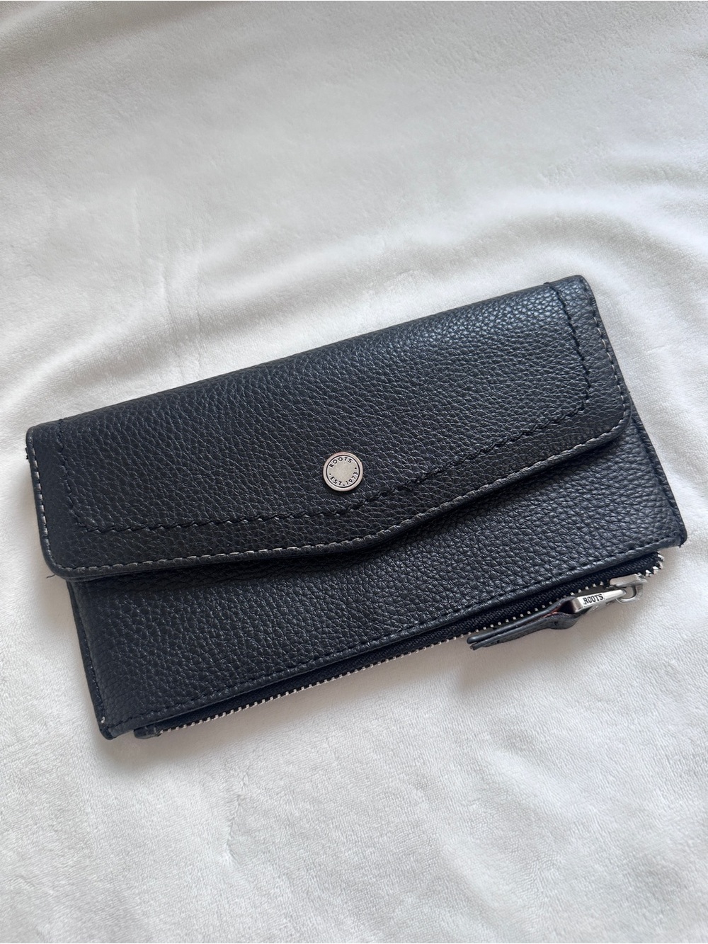 Roots Long Wallet